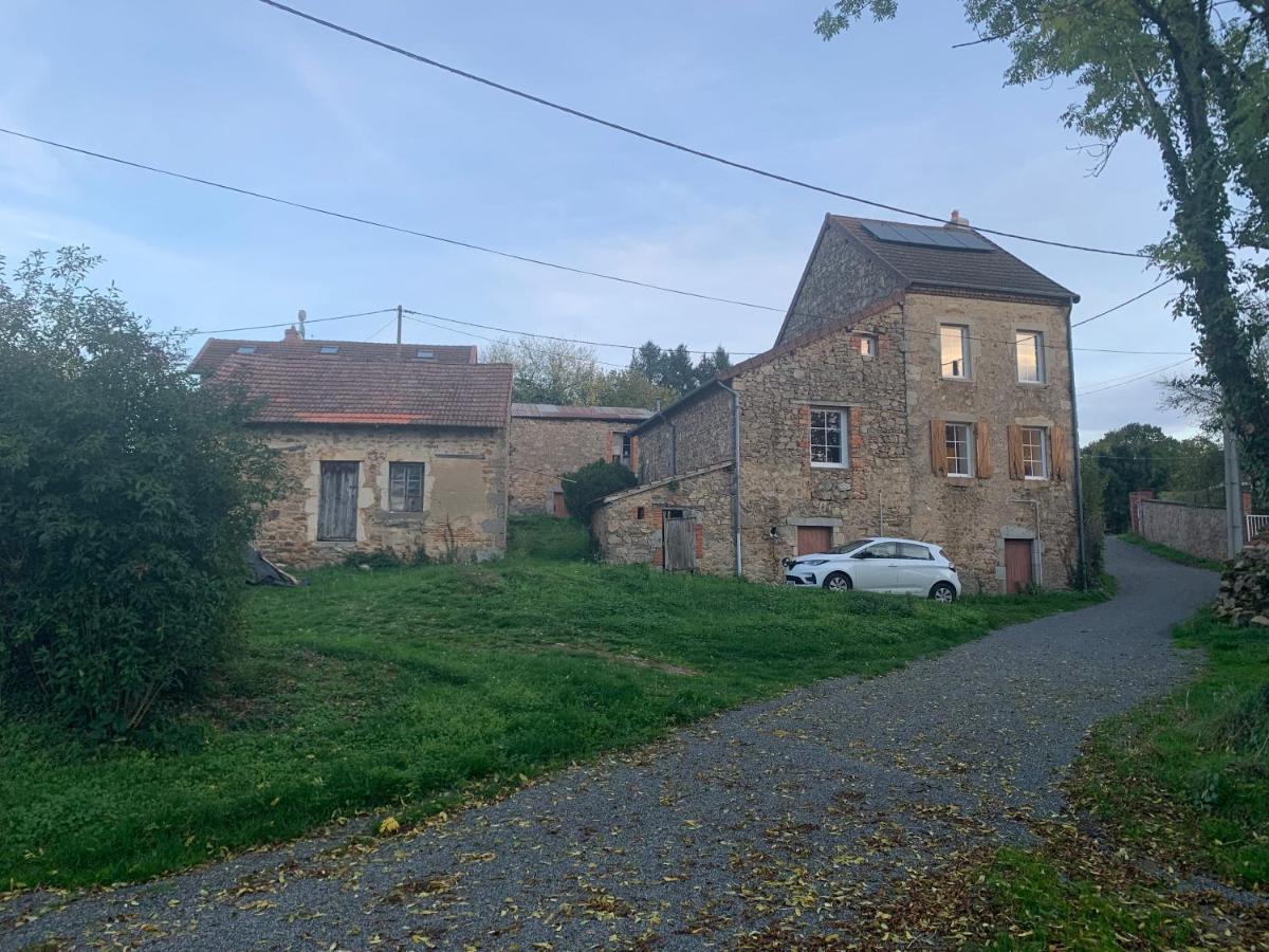 Busset Liages Situe Dans Le Bourbonnais 1 Chambres Lit Double Et Un Clic Clac Zewnętrze zdjęcie